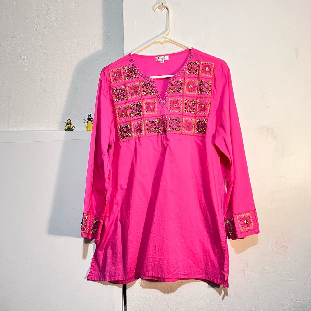 Tunic top size XXL embroidery with sequins By Girls :Box H: